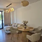 Apartament Przy Plaży Morzlive 66 *