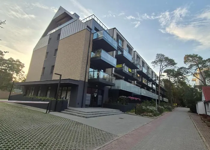 Przy Plazy Morzlive 66 *