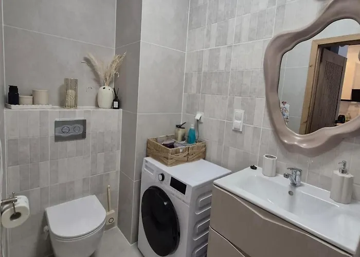 Przy Plazy Morzlive 66 *